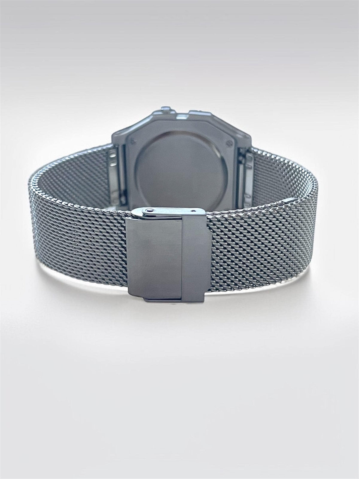 Custom Casio F91W Watch, White, Silver Metal Band