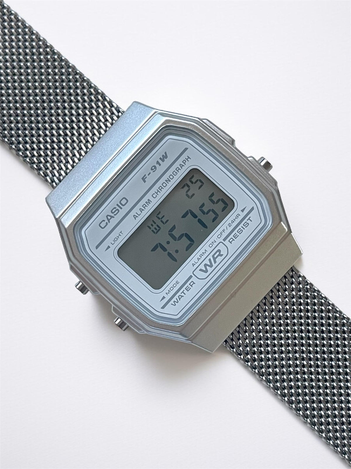 Custom Casio F91W Watch, White, Silver Metal Band